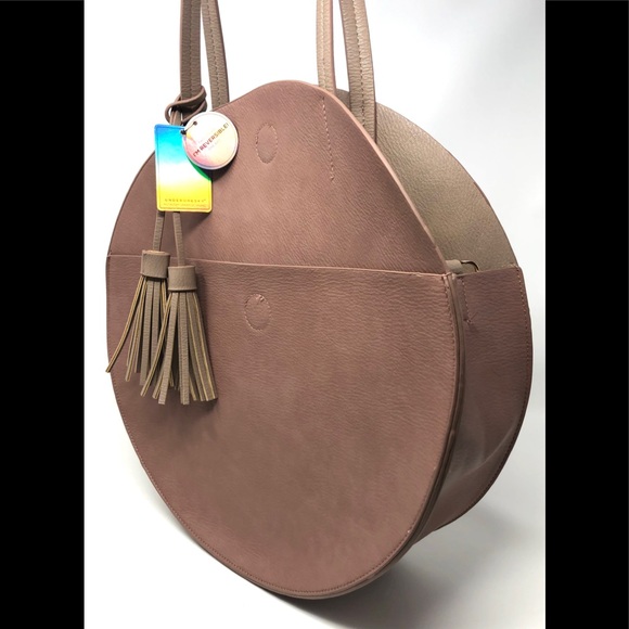 Under One Sky Handbags - 🥳HP🥳Under1Sky Round Reversible Dusty Rose Taupe